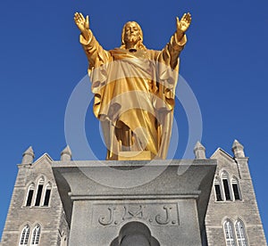 Saint-Laurent Church was rebuilt between 1835 and 1837.