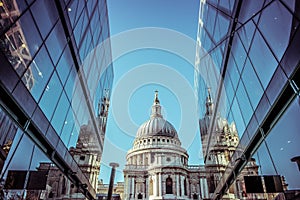 Saint Paul Cathedral london from the mall