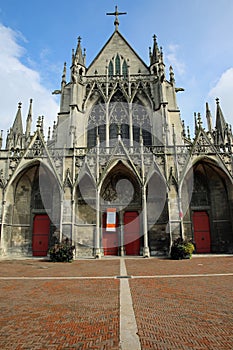 Saint-Urbain Basilica photo