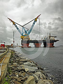 Saipem 7000 is the worlds largest crane vessel