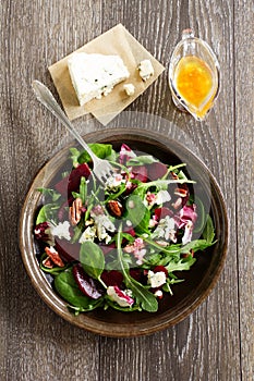 Salad with beet, blue cheese,