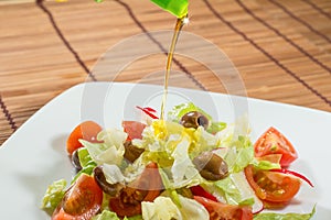 Salad of lettuce and cherry tomatoes
