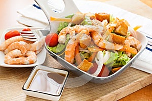 Salad with prawn