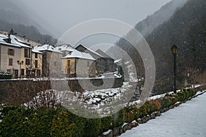 Salau village pyrÃ©nÃ©en sous la neige