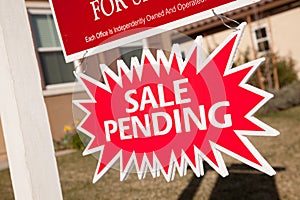 Sale Pending Real Estate Burst Sign