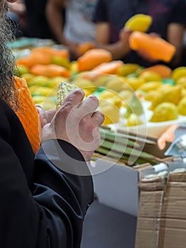 Sale of ritual plants on the market