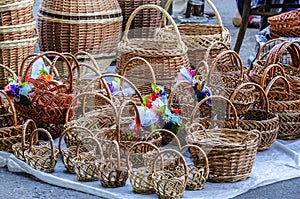 Sale of wicker baskets on the street