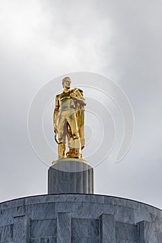 Oregon State Capitol Dome with Golden Lumber Jack on Top