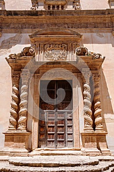 Portal of Parrocchia Matrice S. Nicola Di Bari photo