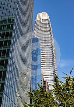 Salesforce Tower