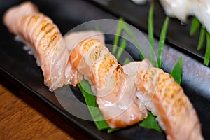 SALMON ABURI SUSHI