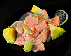 Salmon ceviche with lime and avocado
