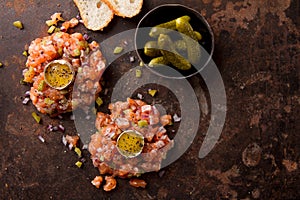 Salmon tartare