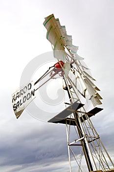 Saloon windmill