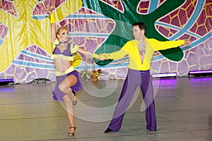 Salsa dancers