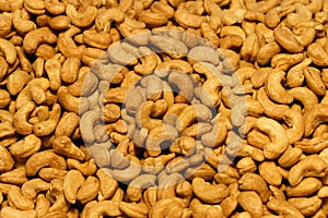 Salt-roasted cashews