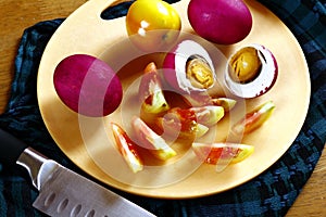 Salted duck eggs and tomatoes