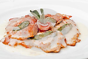 Saltimbocca (Salt' im bocca)