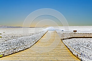 Saltsee and Badwater basin in death valley in midday heat