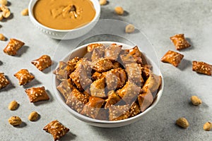 Salty Peanut Butter Pretzels Bites