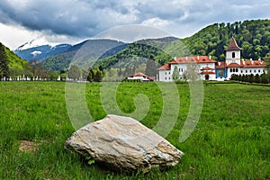 Sambata de Sus monastery