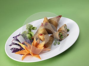 Samosas filled with vegetables