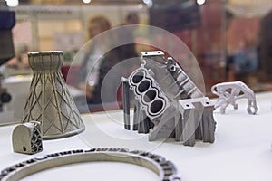 Samples produced by printing a 3D printer from a metal powder