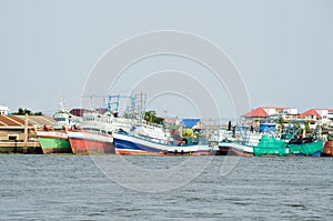 Samut Sakhon, Thailand : Fishing boat