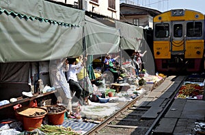 Samut Songkhram, Thailand: Railway Market