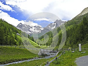 San Bernardo crossing