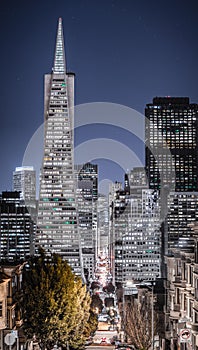 San Francisco`s financial district skyline