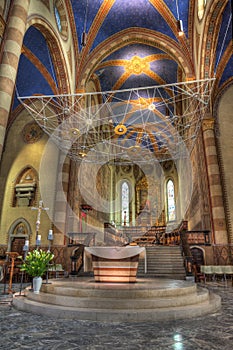 San Lorenzo cathedral interior.