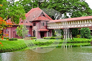 Sanam Chan Palace