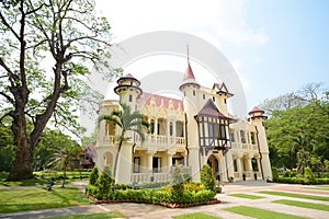 Sanam Chan Palace