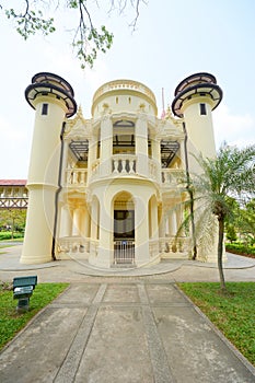 Sanam Chan Palace