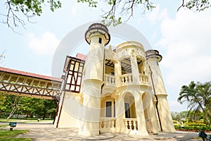 Sanam Chan Palace