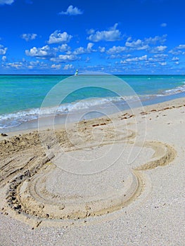 Sand, sea, sky e cloudy... tropical beach with small waves. Enjoy your time!