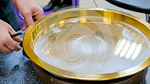 Sand vibration pattern