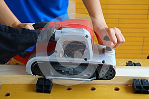 Sander machine