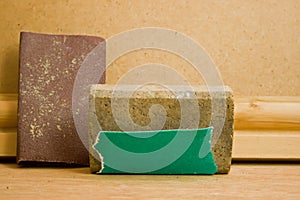 Sanding block and sandpaper