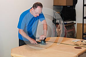 Sanding And Refinishing A Tabletop