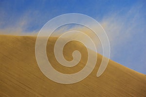 Sandstorm on dune