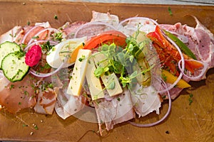 sandwich - snack plate with cheese, meat und vegetable