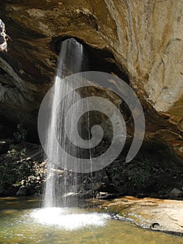 Sang Chan Waterfall (Nam tok long roo)