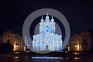 Sankt-Petersburg architecture church night illuminated