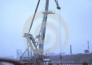 Sankt-Petersburg architecture details metal construction crane sky outdoors fog