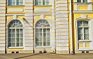 Sankt-Petersburg architecture historical building windows yellow wall sunlight outdoor travel