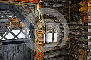 Sankt-Petersburg architecture wood wall old building fence winter snow