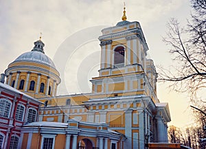 Sankt-Petersburg church sunlight cold day history building exterior outdoors