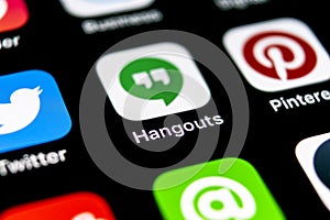 Google Hangouts application icon on Apple iPhone X smartphone screen close-up. Google hangouts app icon. Social network. Social me